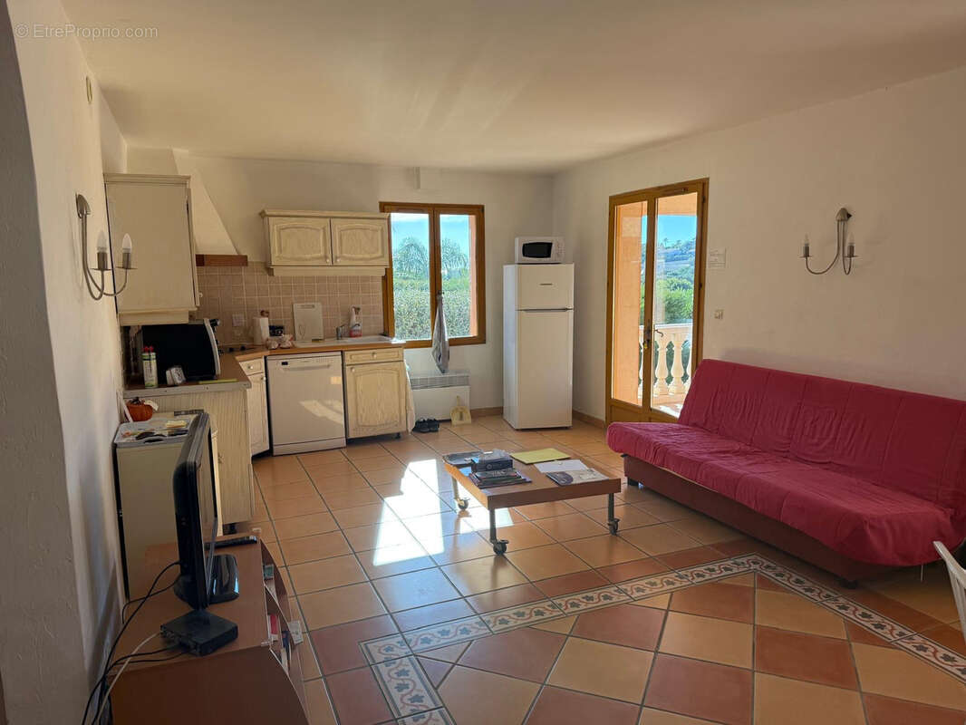 Maison à LES ISSAMBRES