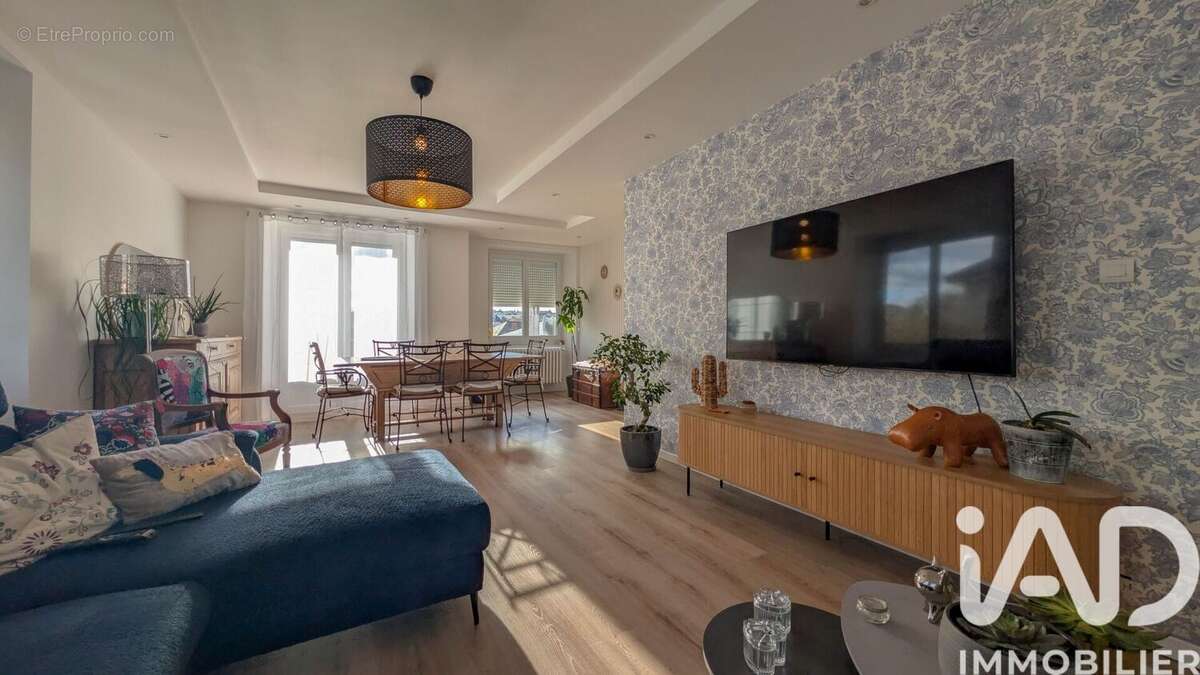 Photo 3 - Maison à ONET-LE-CHATEAU