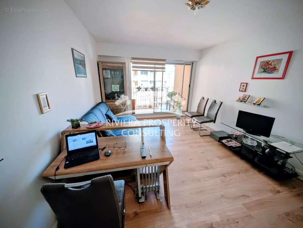 Studio avec terrasse – Quartier des Musiciens – Investissement locatif - photo 2