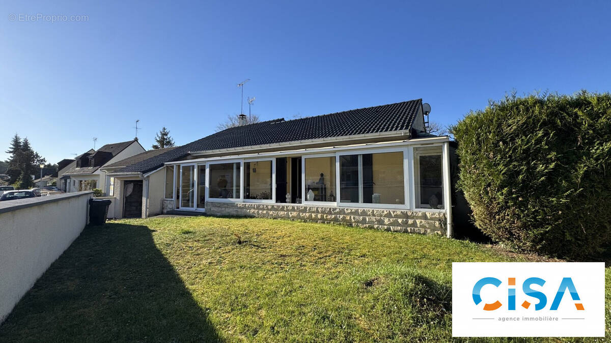 Maison à LACROIX-SAINT-OUEN