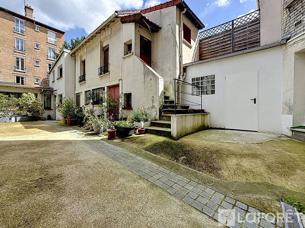 Appartement à FONTENAY-SOUS-BOIS