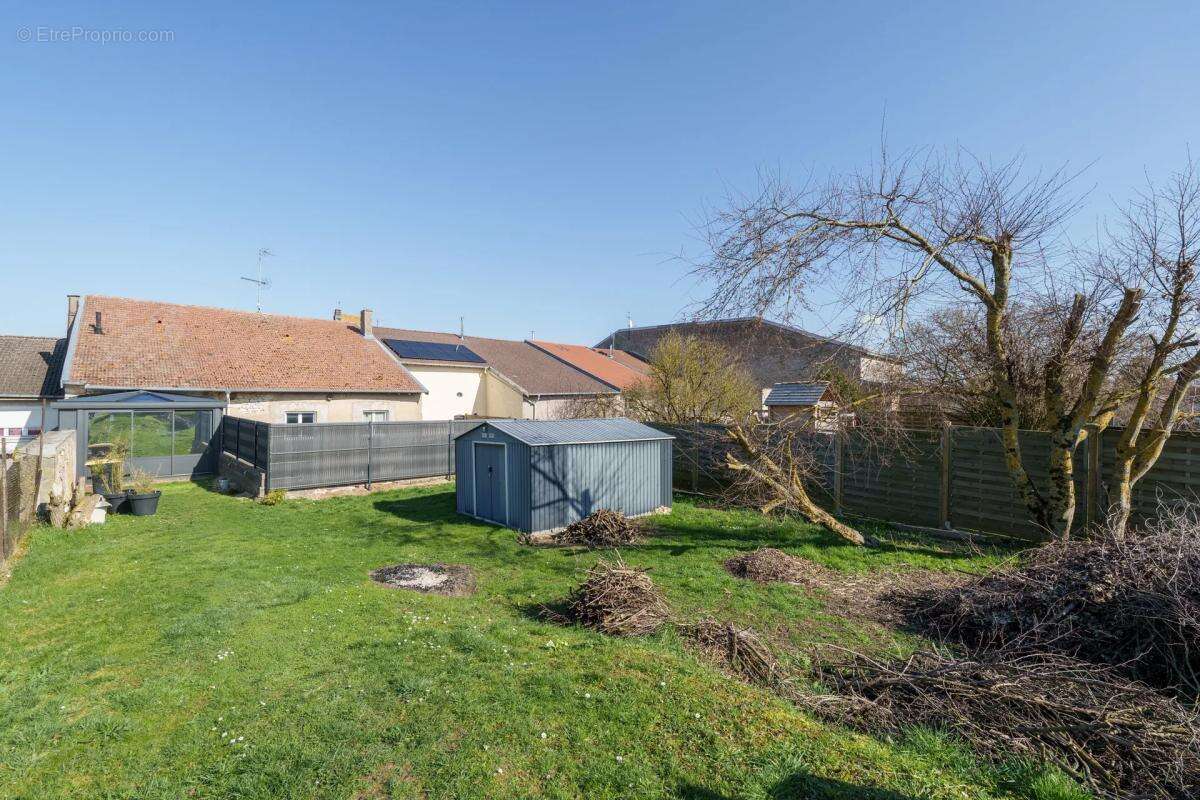 Appartement à TROUSSEY