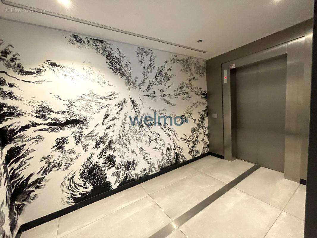 Appartement à PARIS-14E