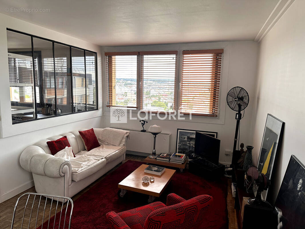 Appartement à NANTERRE