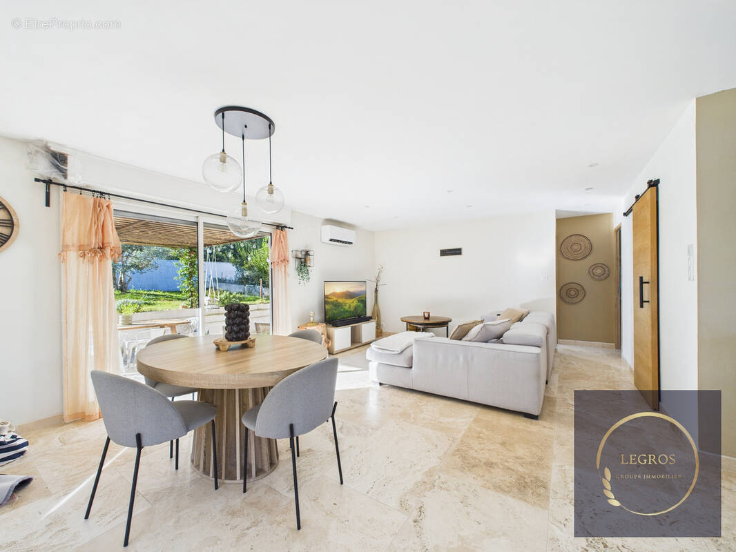 Maison à CHATEAURENARD