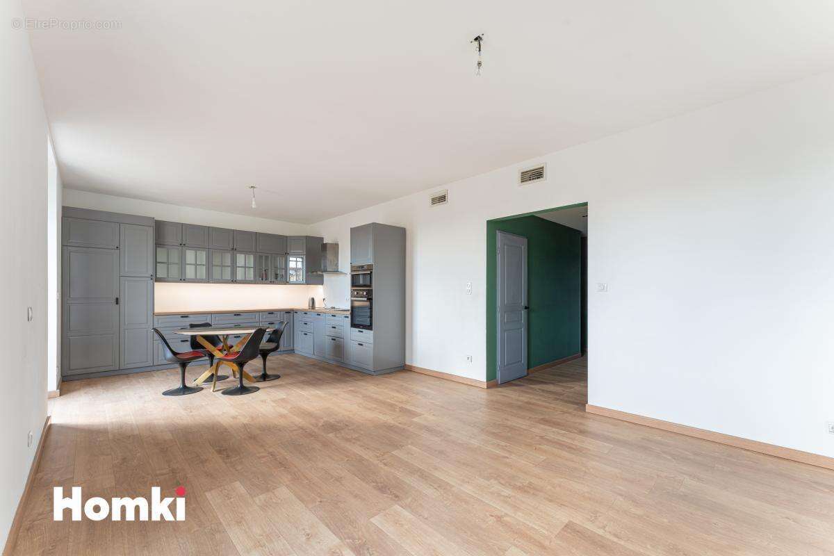 Appartement à MARSEILLE-12E