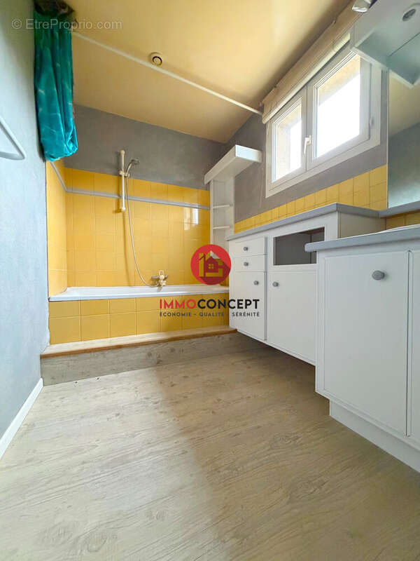 Maison 130 m² à Laudun-L'ardoise  - photo 7