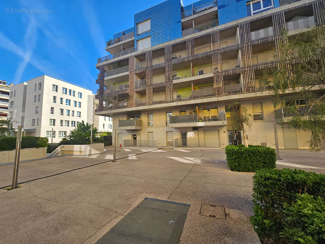 Appartement à MARSEILLE-1E