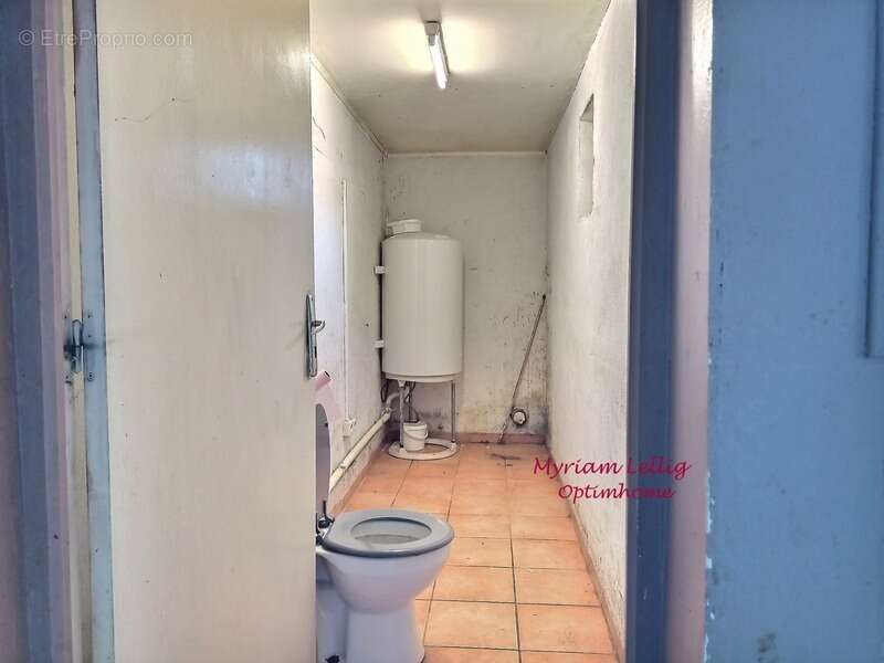 Maison à LA BONNEVILLE-SUR-ITON