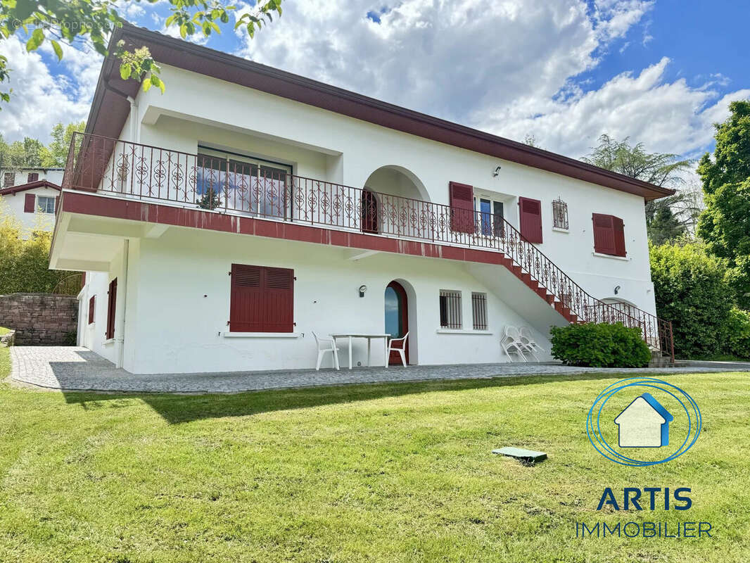Maison à SAINT-PEE-SUR-NIVELLE