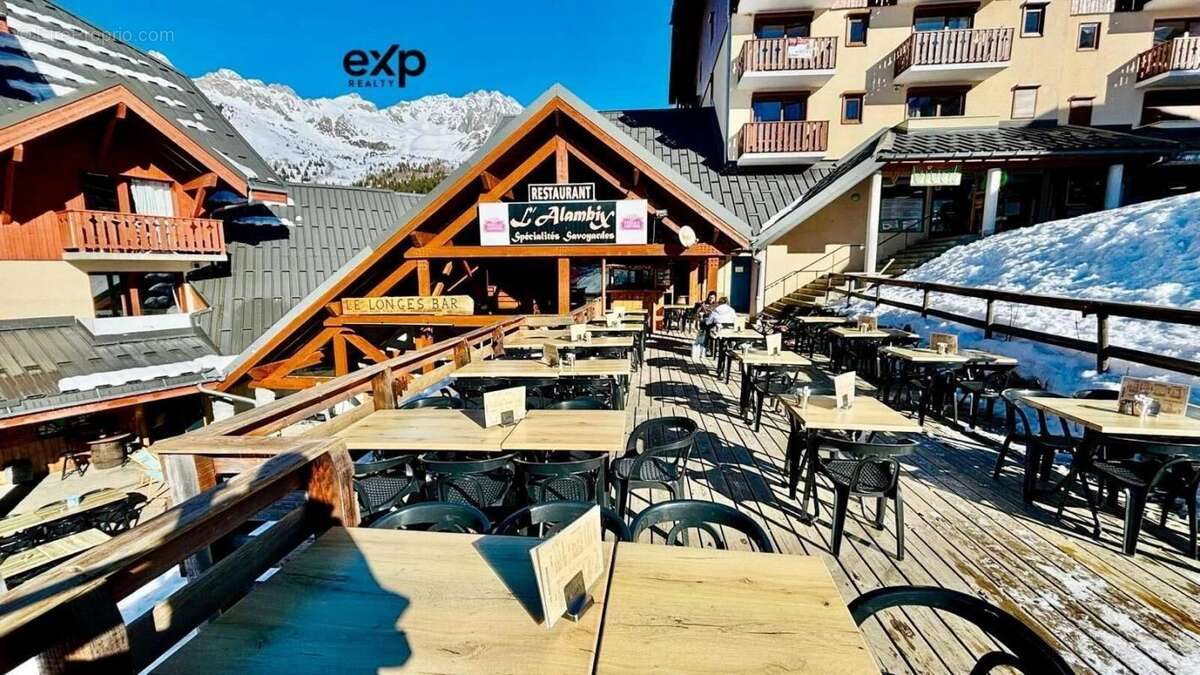 Commerce à SAINT-FRANCOIS-LONGCHAMP