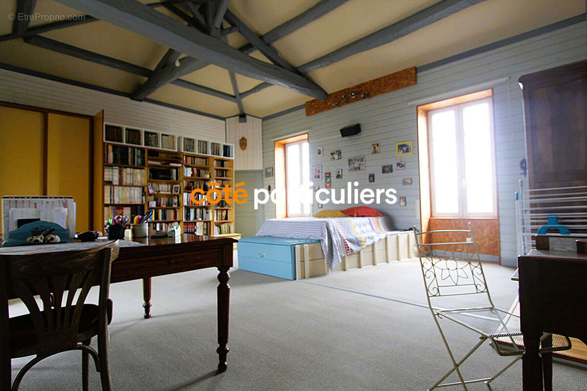 Maison à VOUILLE-LES-MARAIS