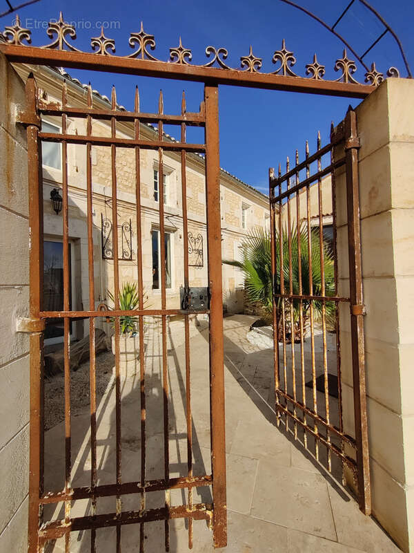 Maison à SAINT-VAIZE