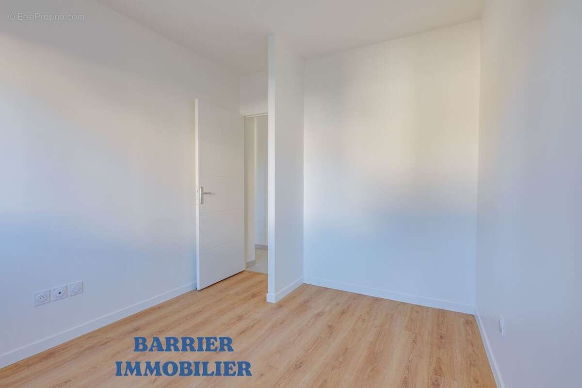 Appartement à CHAVANOZ