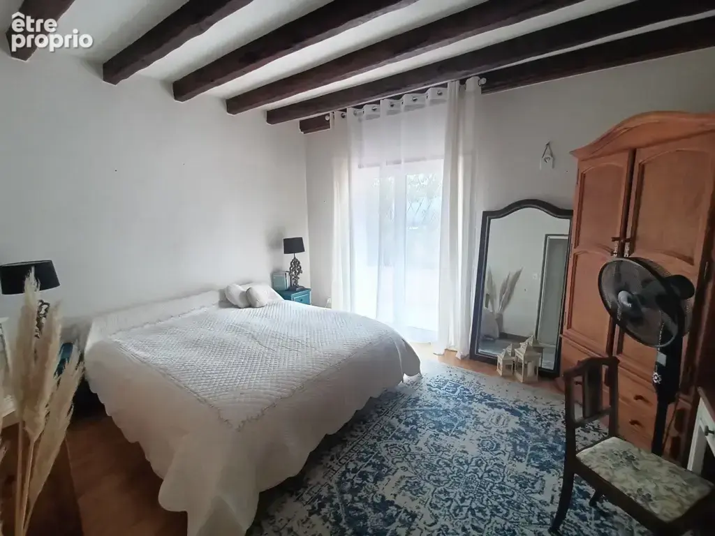 Propriété de 220m2 avec garage et piscine - photo 10