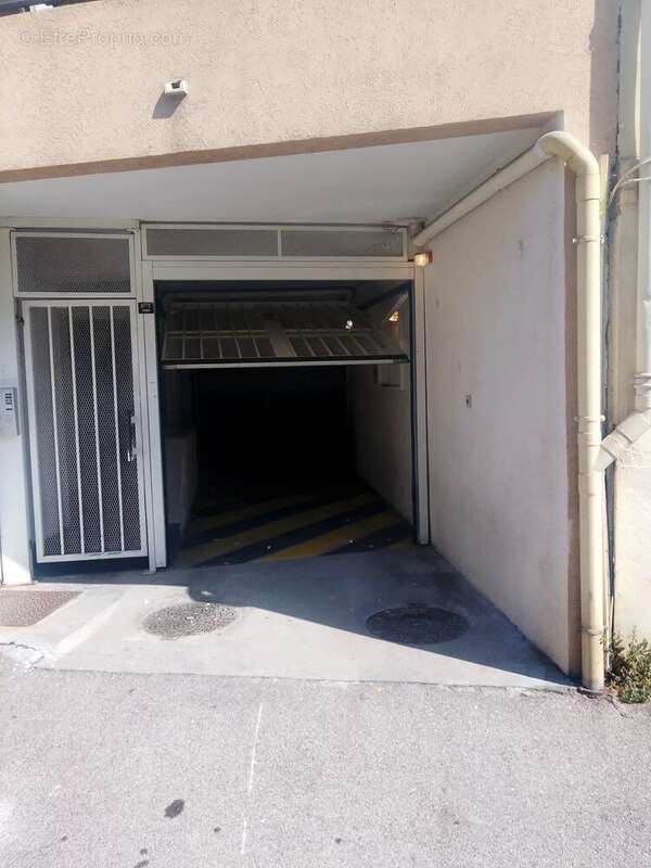 Parking à NICE