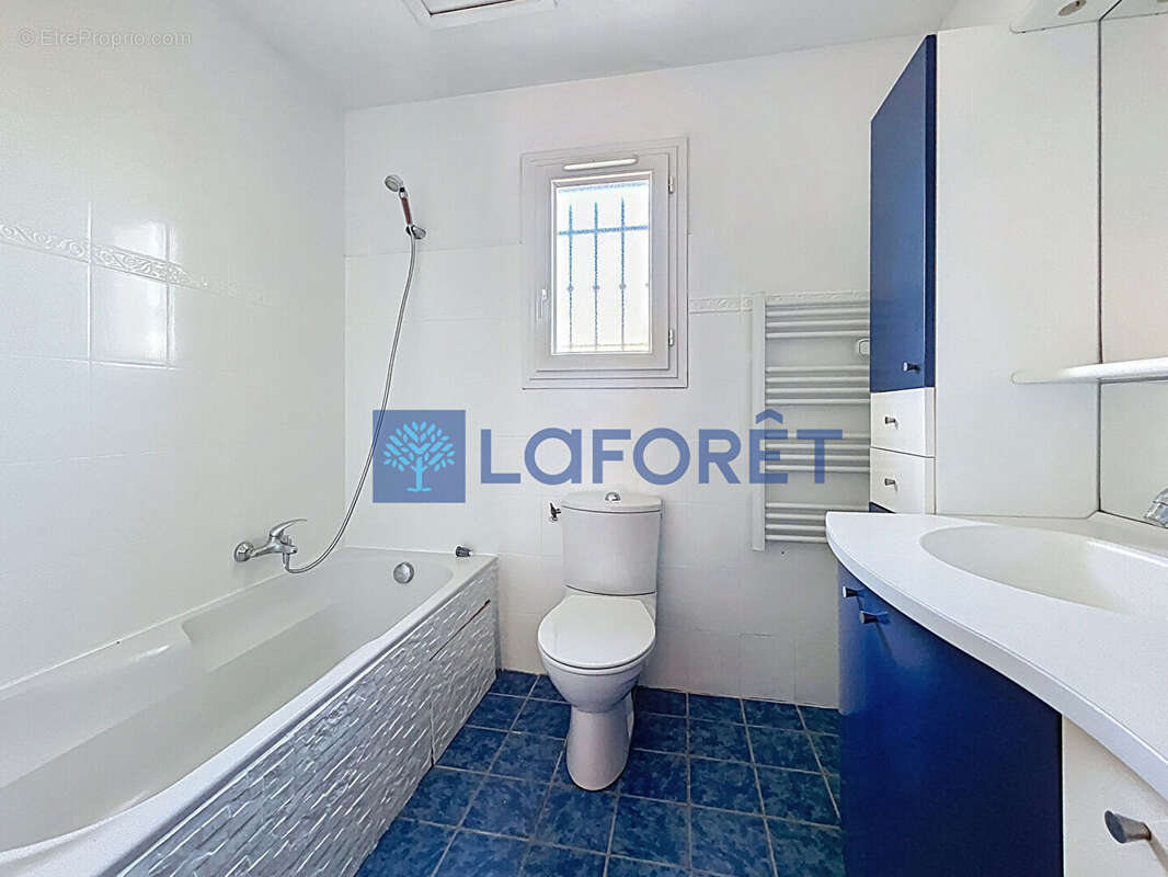 Maison à SIX-FOURS-LES-PLAGES