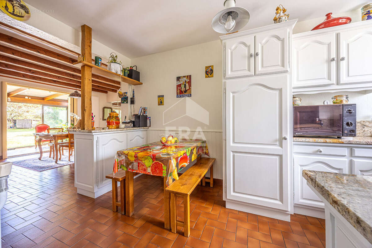 Maison à VOUILLE