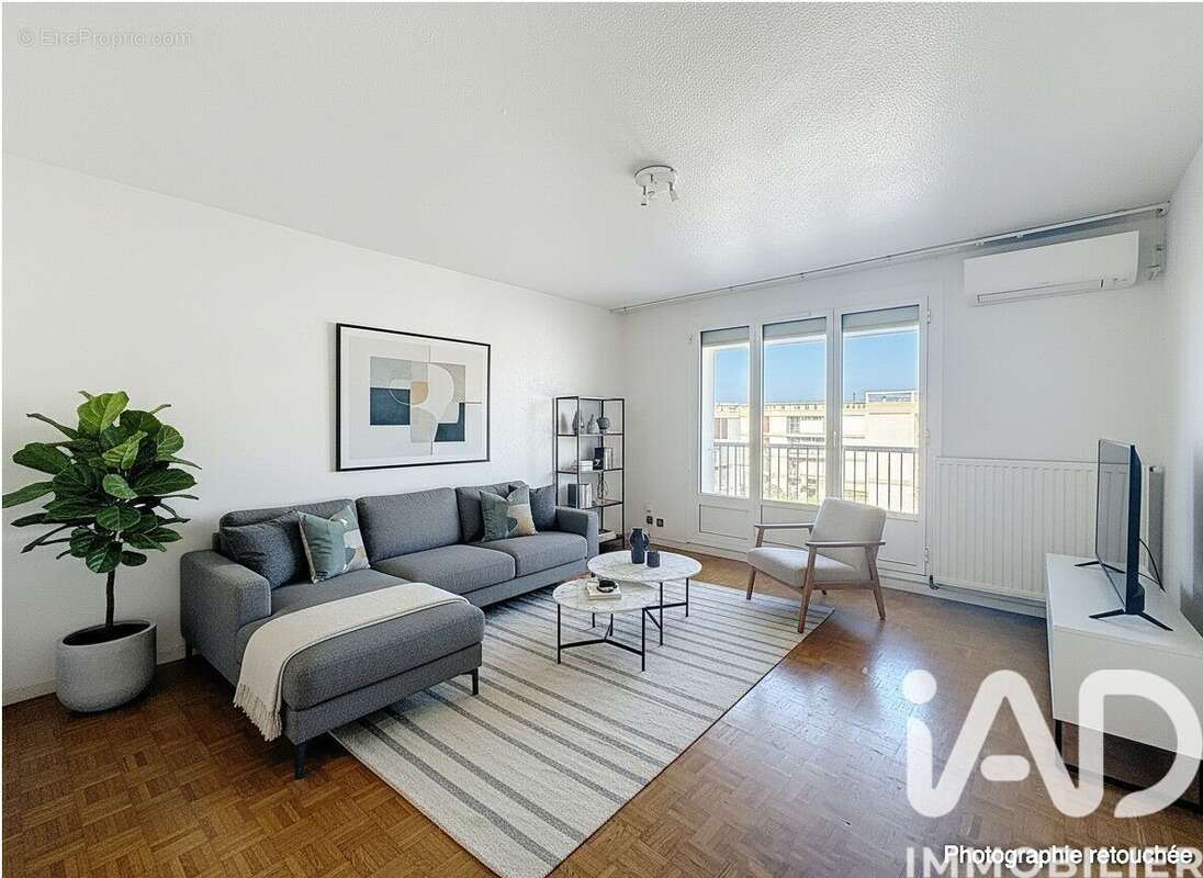 Photo 2 - Appartement à MARSEILLE-8E