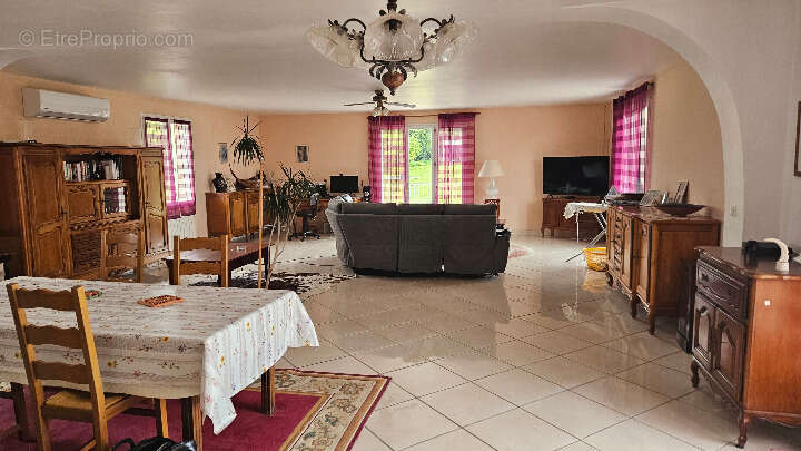 Maison à BLOND