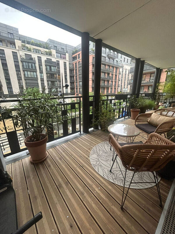Appartement 4 pièces 86 m² · à Courbevoie · 85,6 m² · 795 000 €