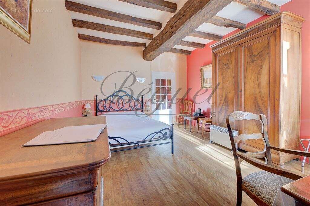 Maison à BEAUMONT-EN-VERON