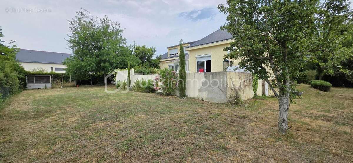 Maison à SAINT-BARTHELEMY-D&#039;ANJOU