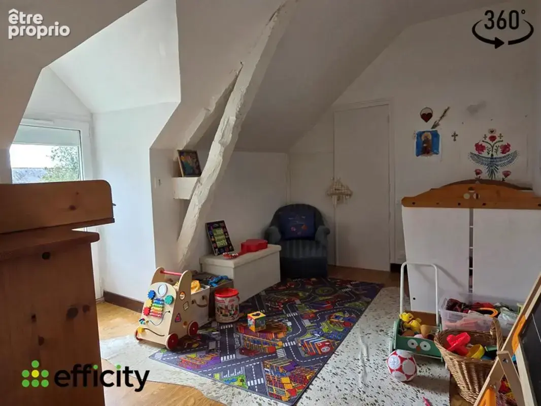 Maison 6 pièces 143 m² à vendre à La Chapelle-Des-Fougeretz (35520) - photo 9
