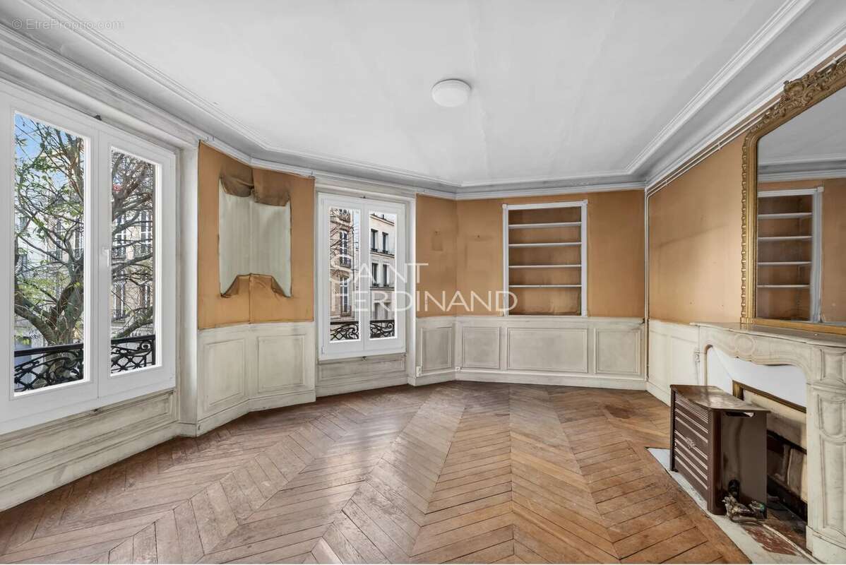 Appartement à PARIS-4E