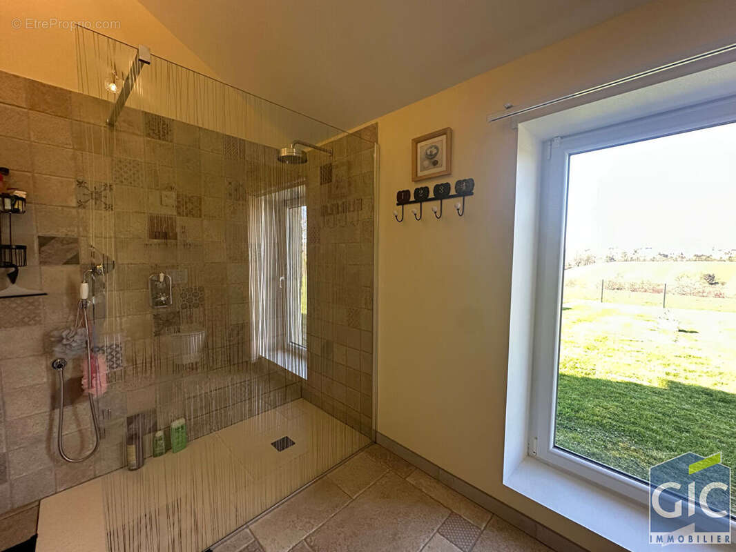 Maison à LE BENY-BOCAGE