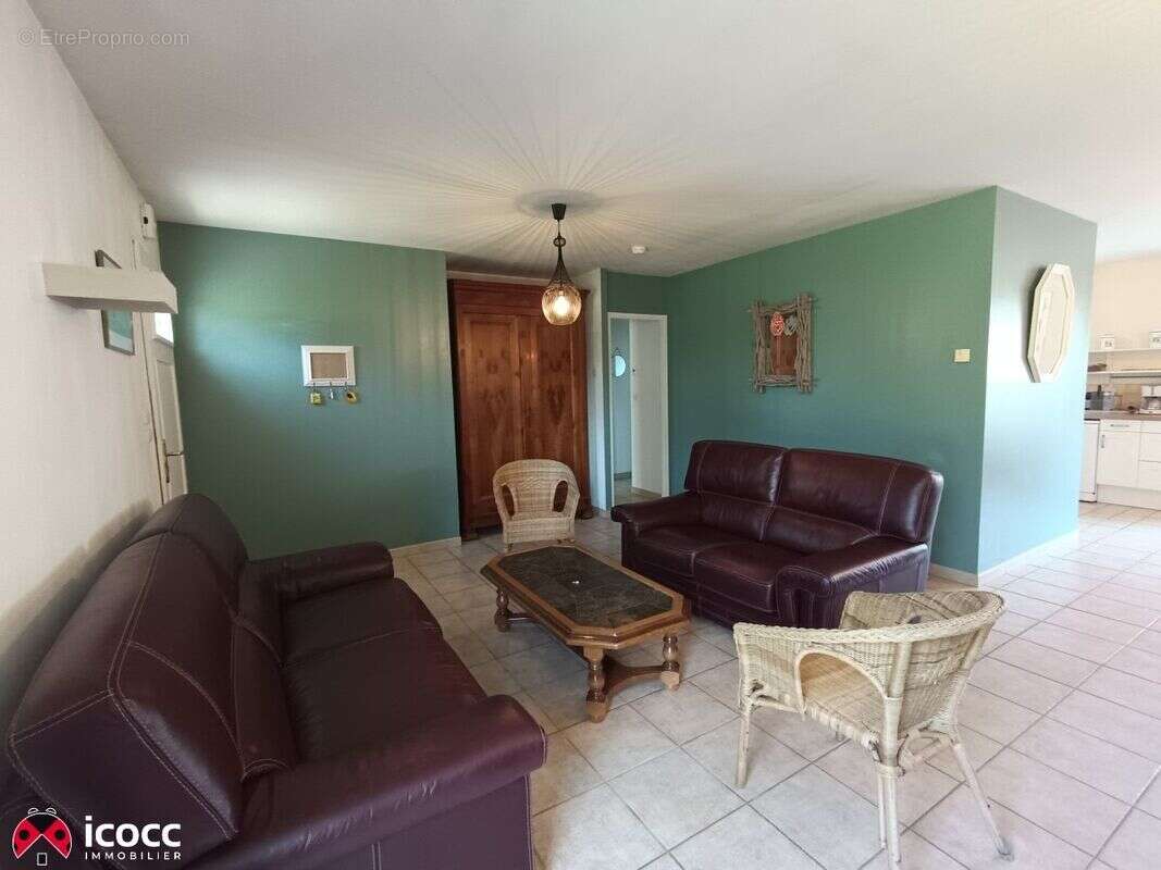 Maison à LA CAILLERE-SAINT-HILAIRE