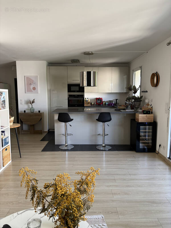 Appartement à PARIS-20E