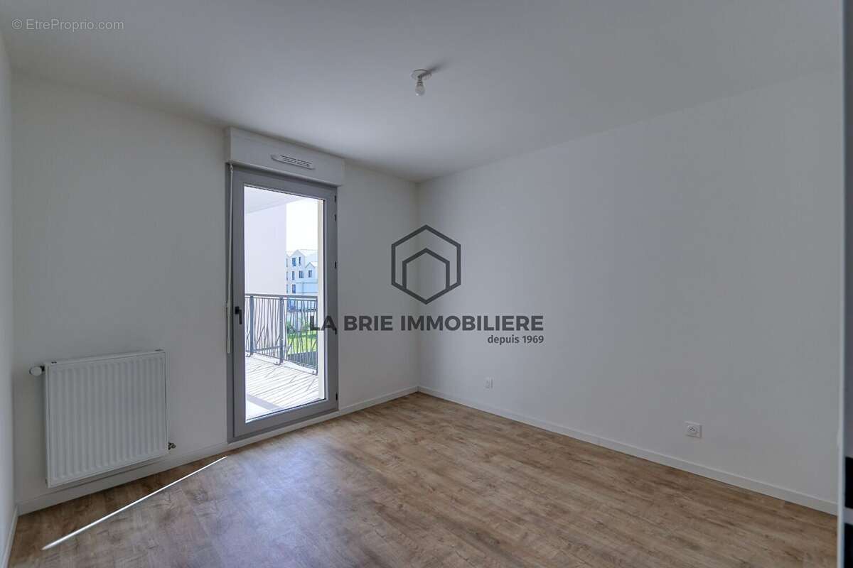 Appartement 49 m² à Chennevieres-Sur-Marne  - photo 8