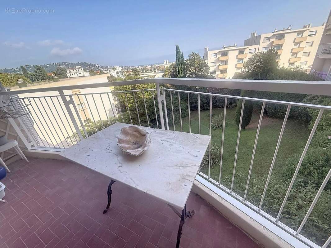 2 Pièces Tassigny  Résidence Seniors Vue Mer Panoramique 2 Terrasses - photo 6