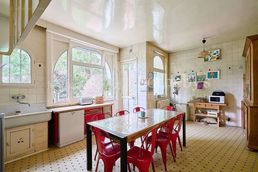 Maison à CROIX