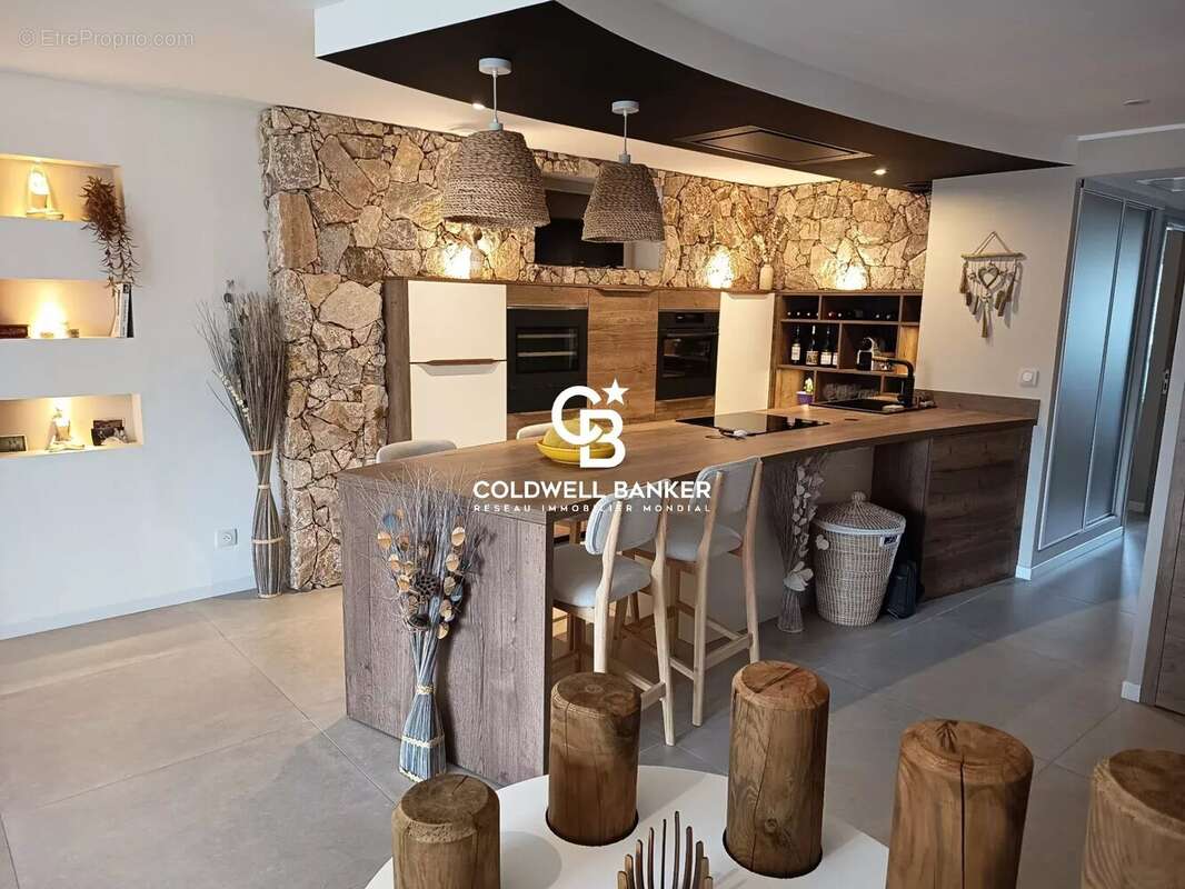 Appartement à SAINT-RAPHAEL