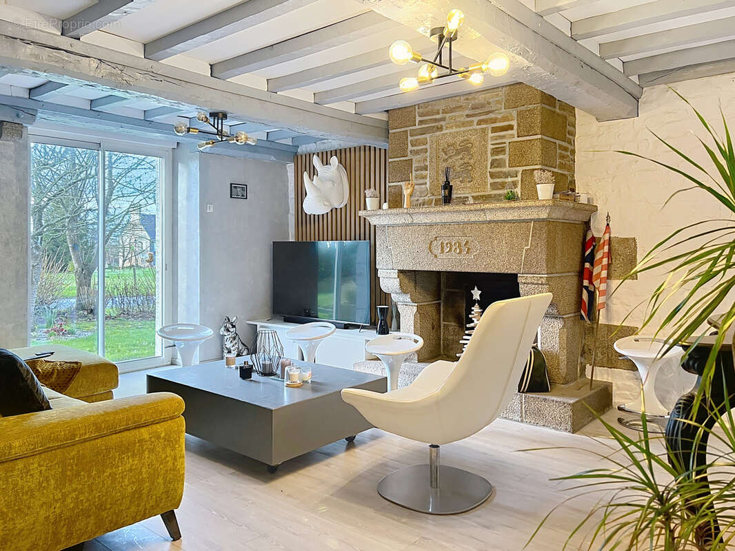 Maison à LA BLOUTIERE