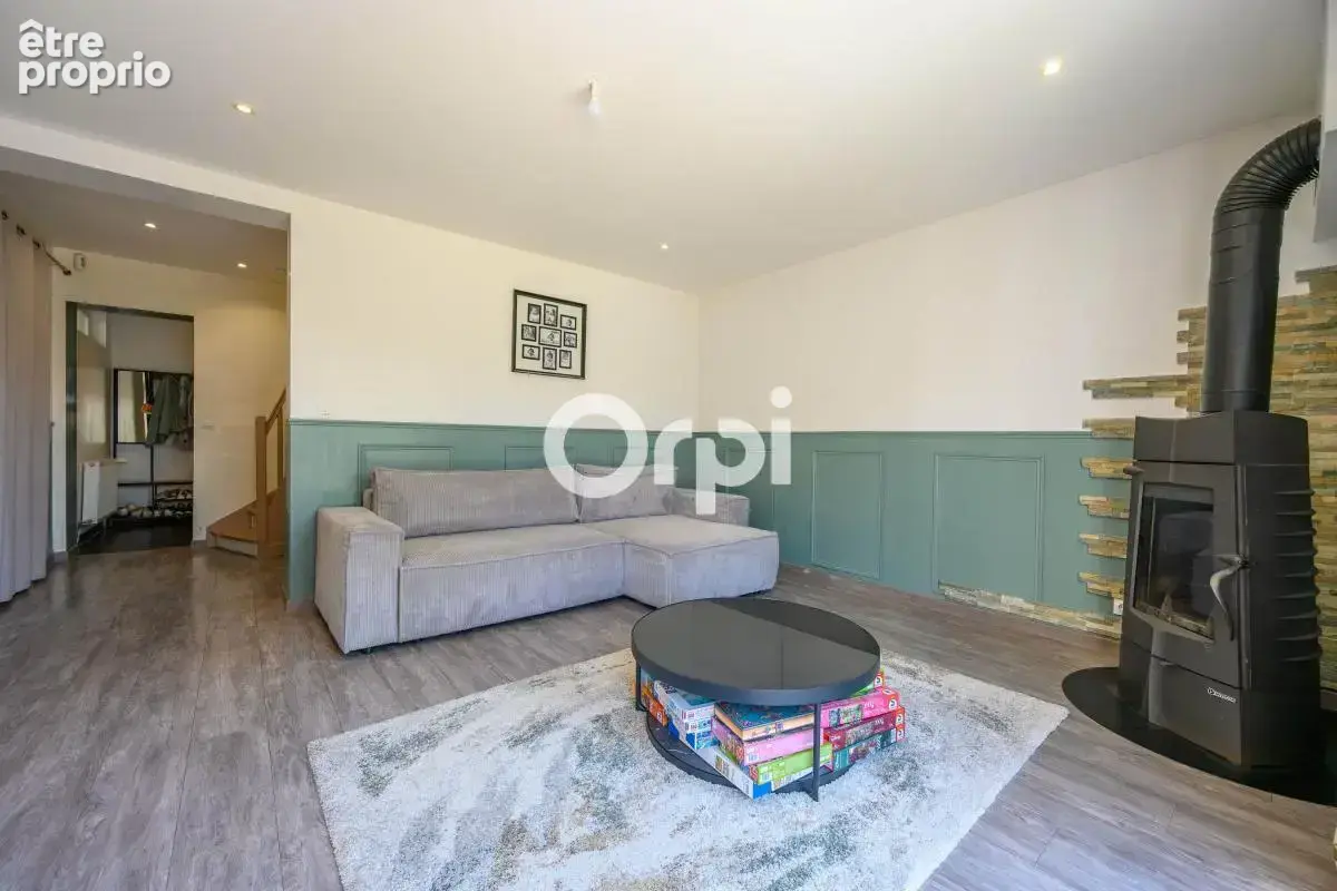 Maison 110m², Jardin, Stationnement - photo 2