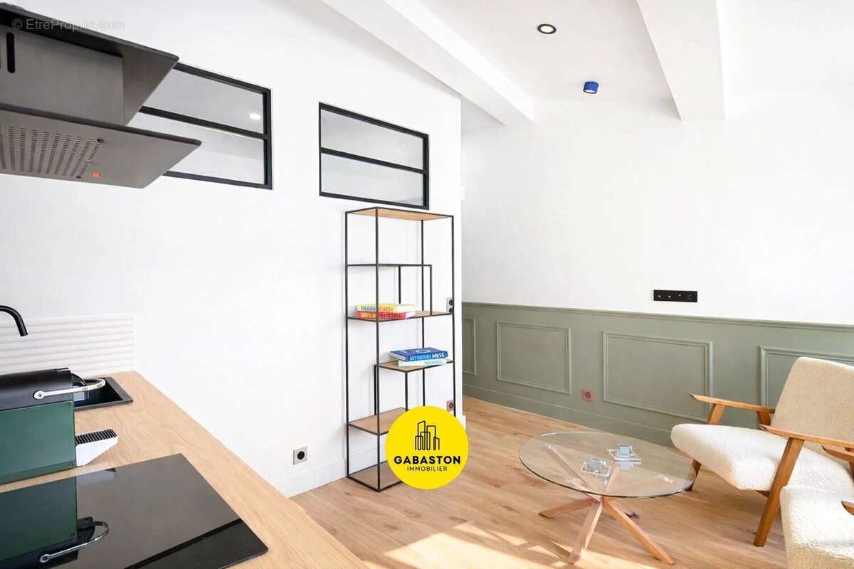 Appartement à MARSEILLE-2E