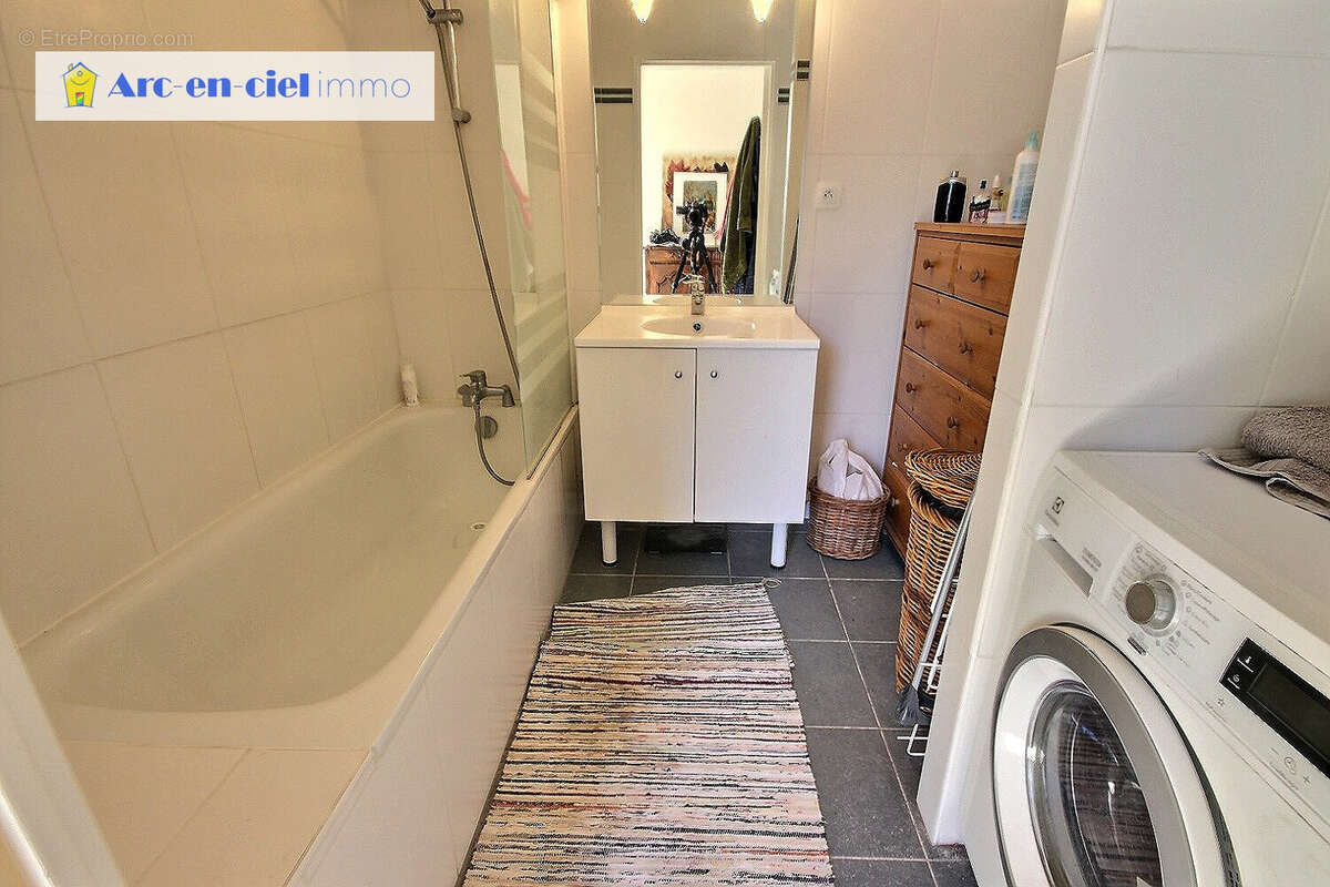 Appartement à NANTERRE