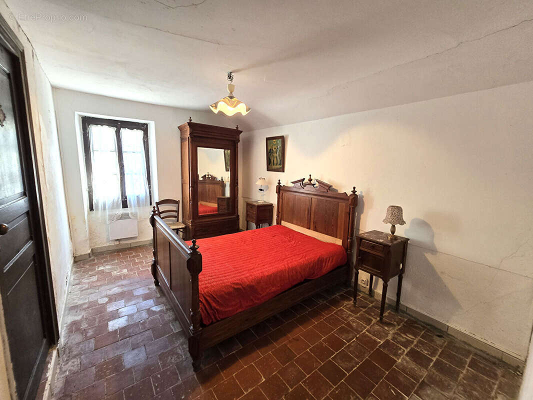 Maison à DOAZON