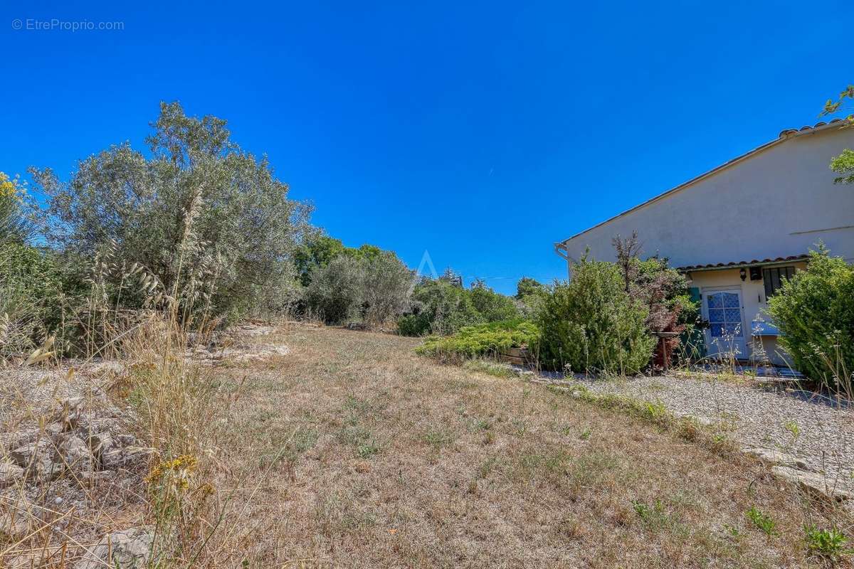 Maison à SAINT-ZACHARIE