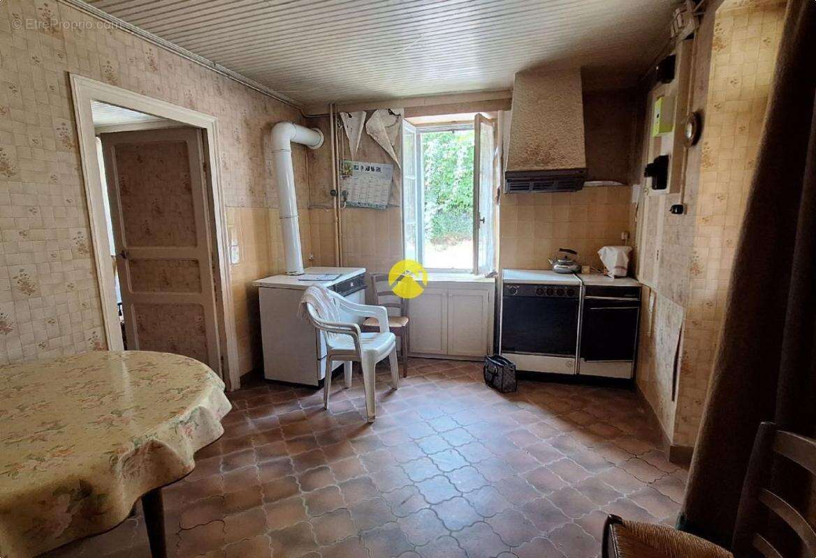Maison a renover en campagne - photo 4
