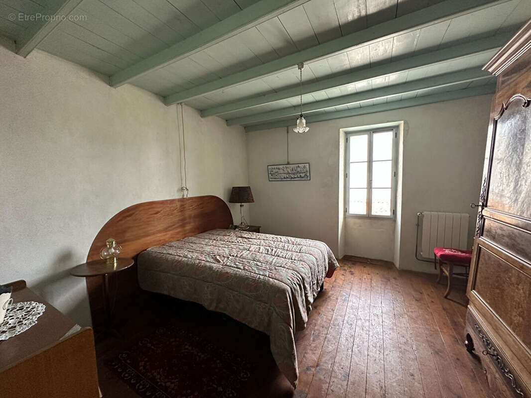 Maison à SAINT-JUST-LUZAC