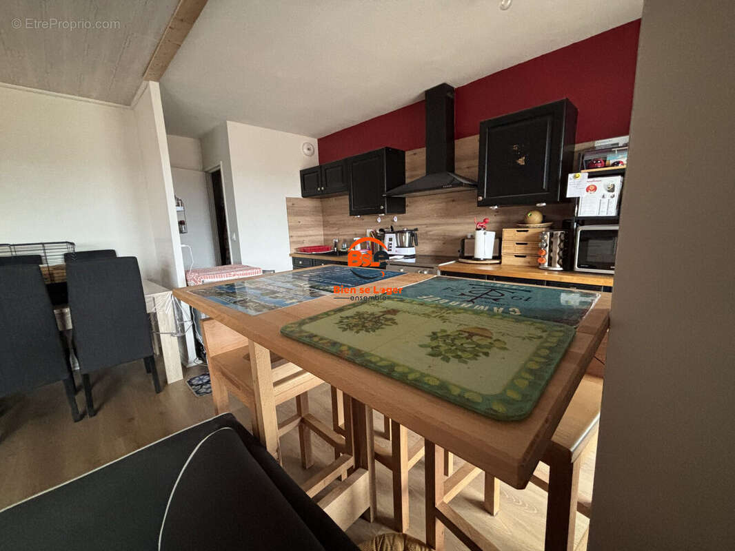 VENTE APPARTEMENT 2 CHAMBRES BALCON CAVE AGENCE BSLE BIEN SE LOGER ENSEMBLE COURNON   - Appartement à COURNON-D'AUVERGNE