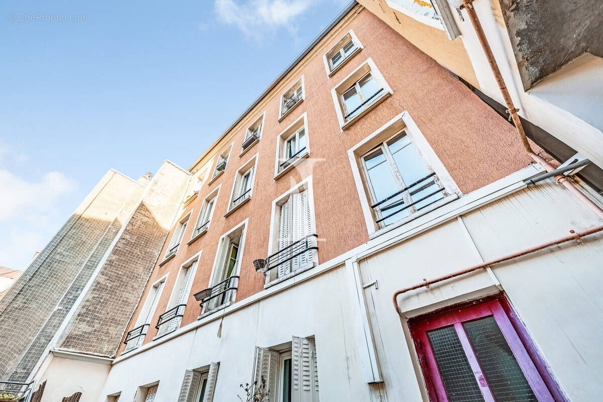 Appartement à PARIS-20E