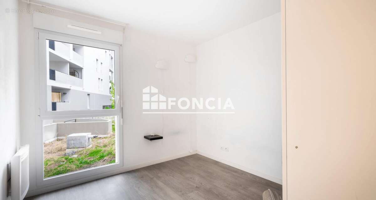 Un T3 moderne, accessible à tous et à petit budget : idéal pour bien démarrer ! - photo 6