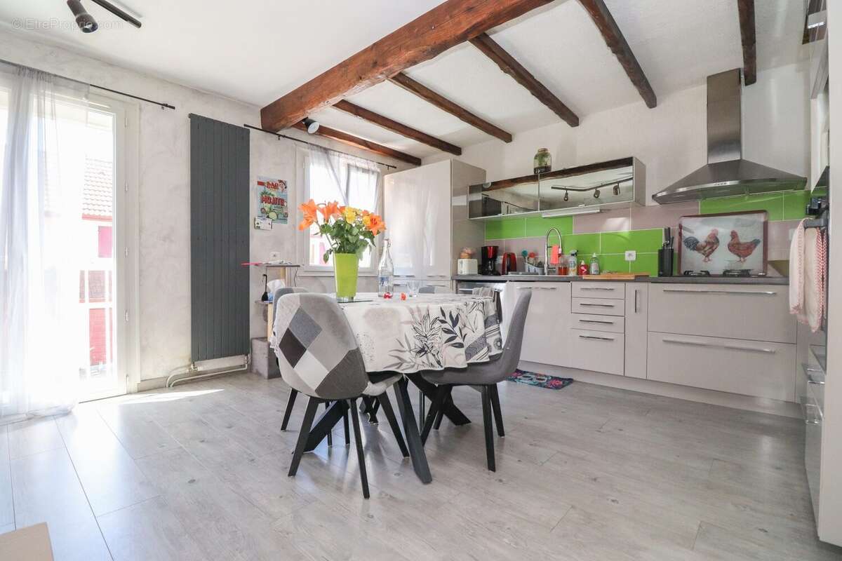 Maison à QUETIGNY