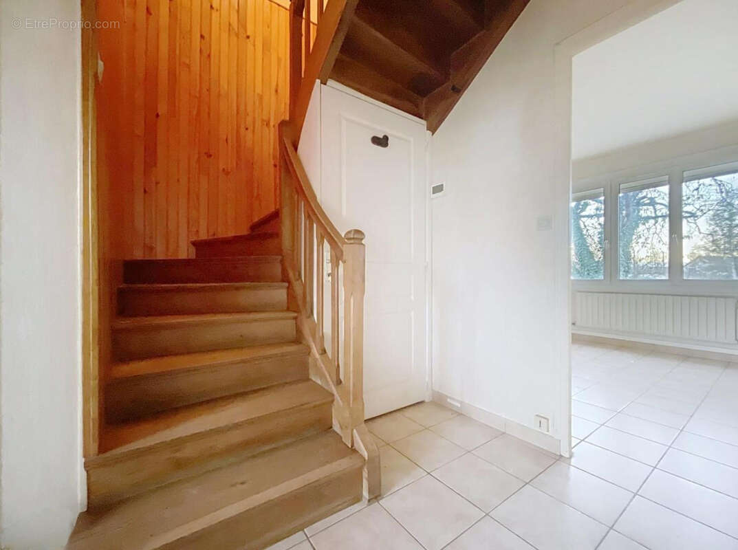 Maison à LA LOUPE