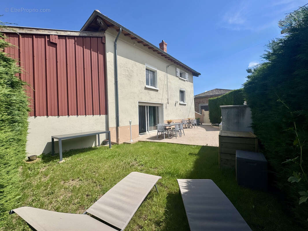 Maison 5 pièces de 102m2, dont 3 chambres et jardin - photo 4